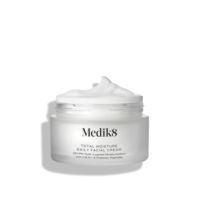 Medik8 Total Moisture Kasvojen Kosteusvoide Päivittäiseen Käyttöön 50ml Suomi Toimitus Vain Rajoitetun Ajan
