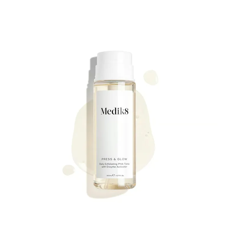 Medik8 Press & Glow Päivittäinen Kuoriva PHA-tonic Suomi Toimitus Sertifioitu