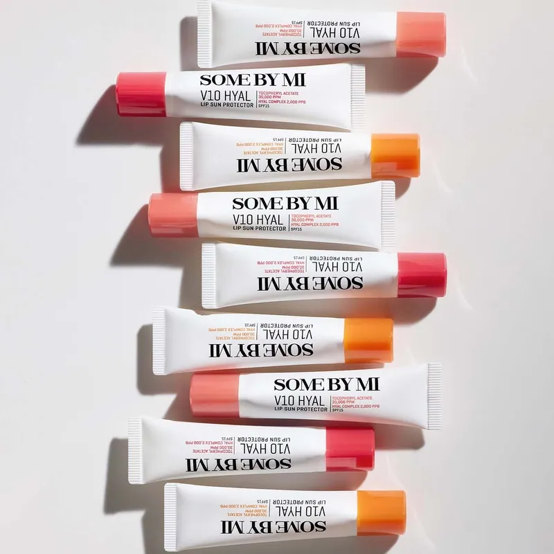 Lähetetään Heti SOME BY MI V10 HYAL LIP PROTECTOR SPF15 CLEAR 7 ML
