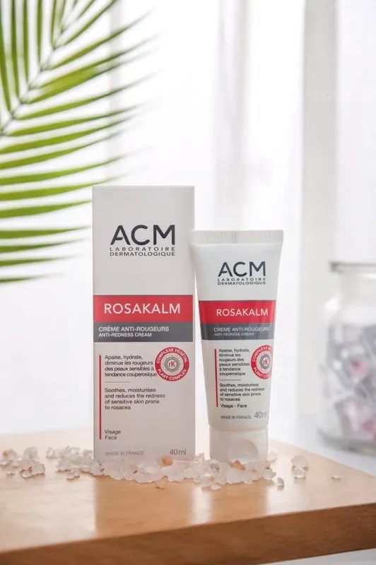 Acm Rosakalm Hoitava Voide Lähetetään Heti